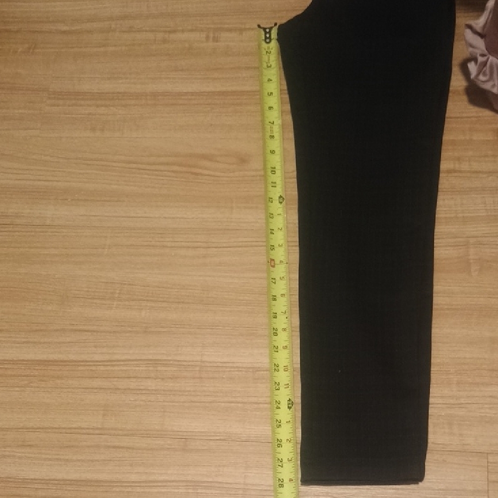 NWT Calvin Klein Modern Essentials Plaid Pull-On Slim Pants - Size S - Picture 12 of 15
